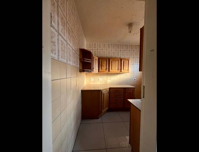 3 BEDROOM APARTMENT FOR SALE IN PRETORIA WEST